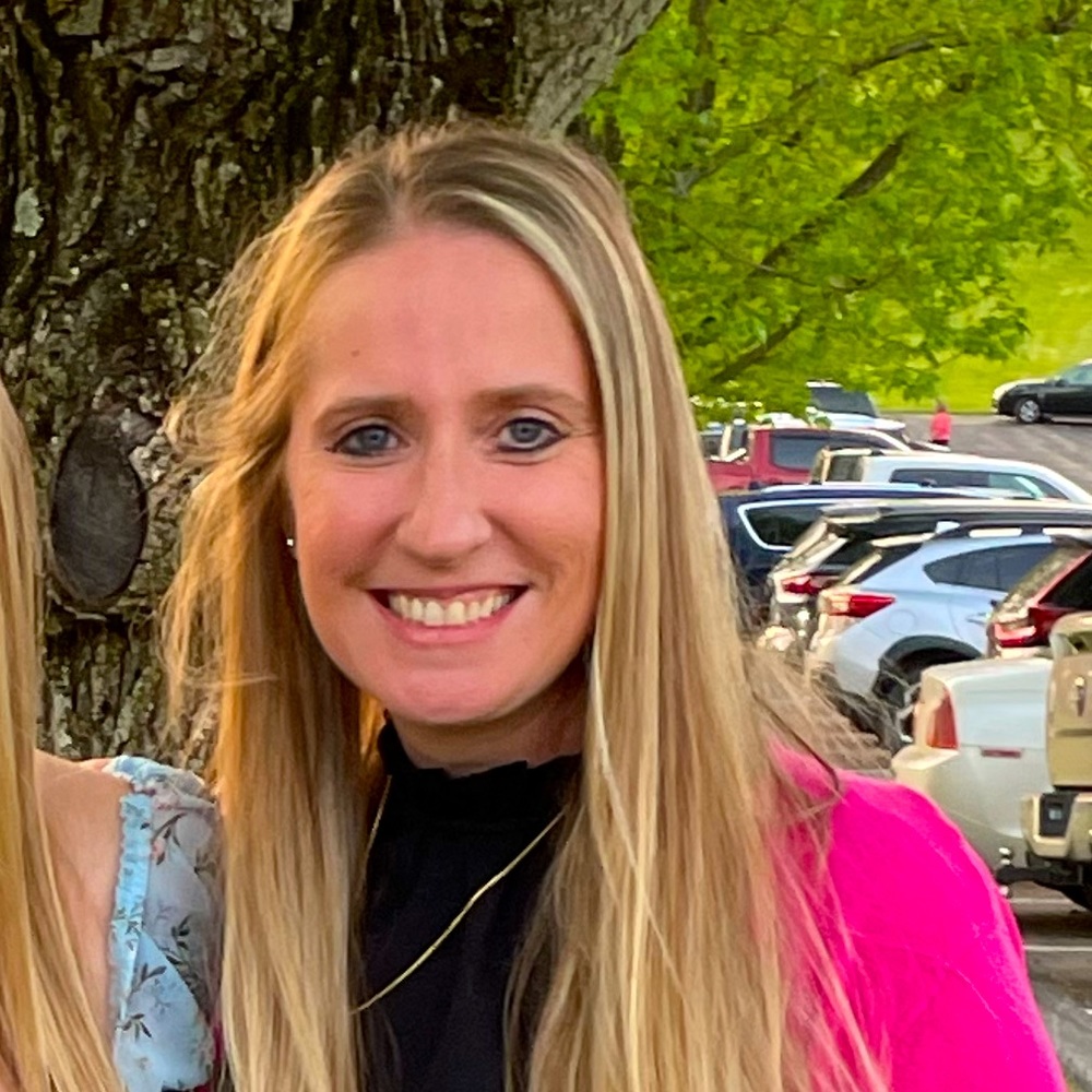 Meet your Posher, Jennifer